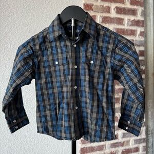 Boys Wrangler Blue & Black Plaid Pearl Snap long Sleeve Shirt Size Small 4-5